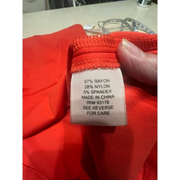 Philosophy Blazing Red Skirt Sz 14 NWT - Picture 8 of 8